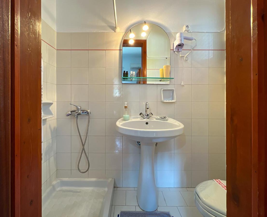 Anemone Apartment Pelekas Bagian luar foto