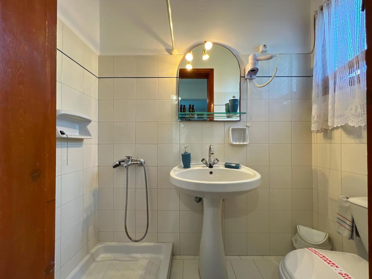 Anemone Apartment Pelekas Bagian luar foto