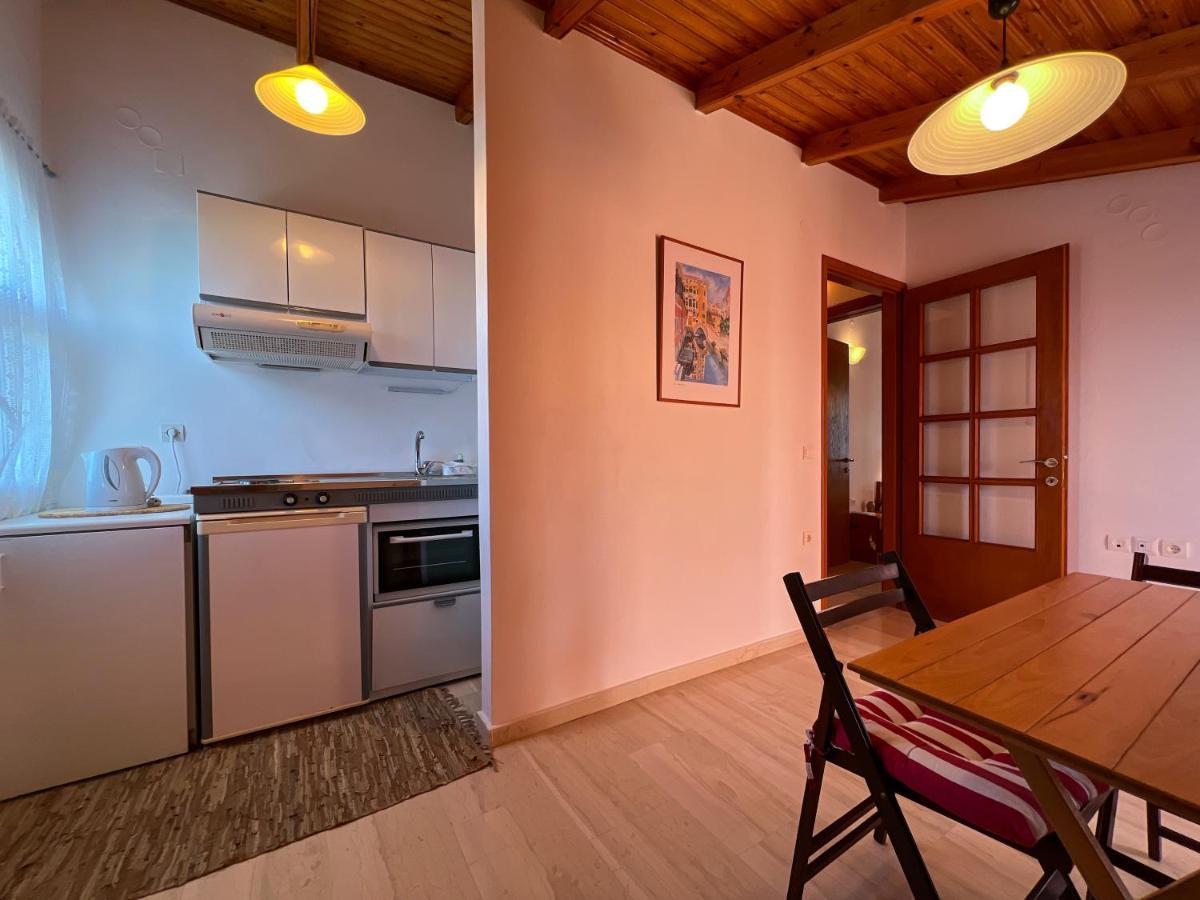 Anemone Apartment Pelekas Bagian luar foto
