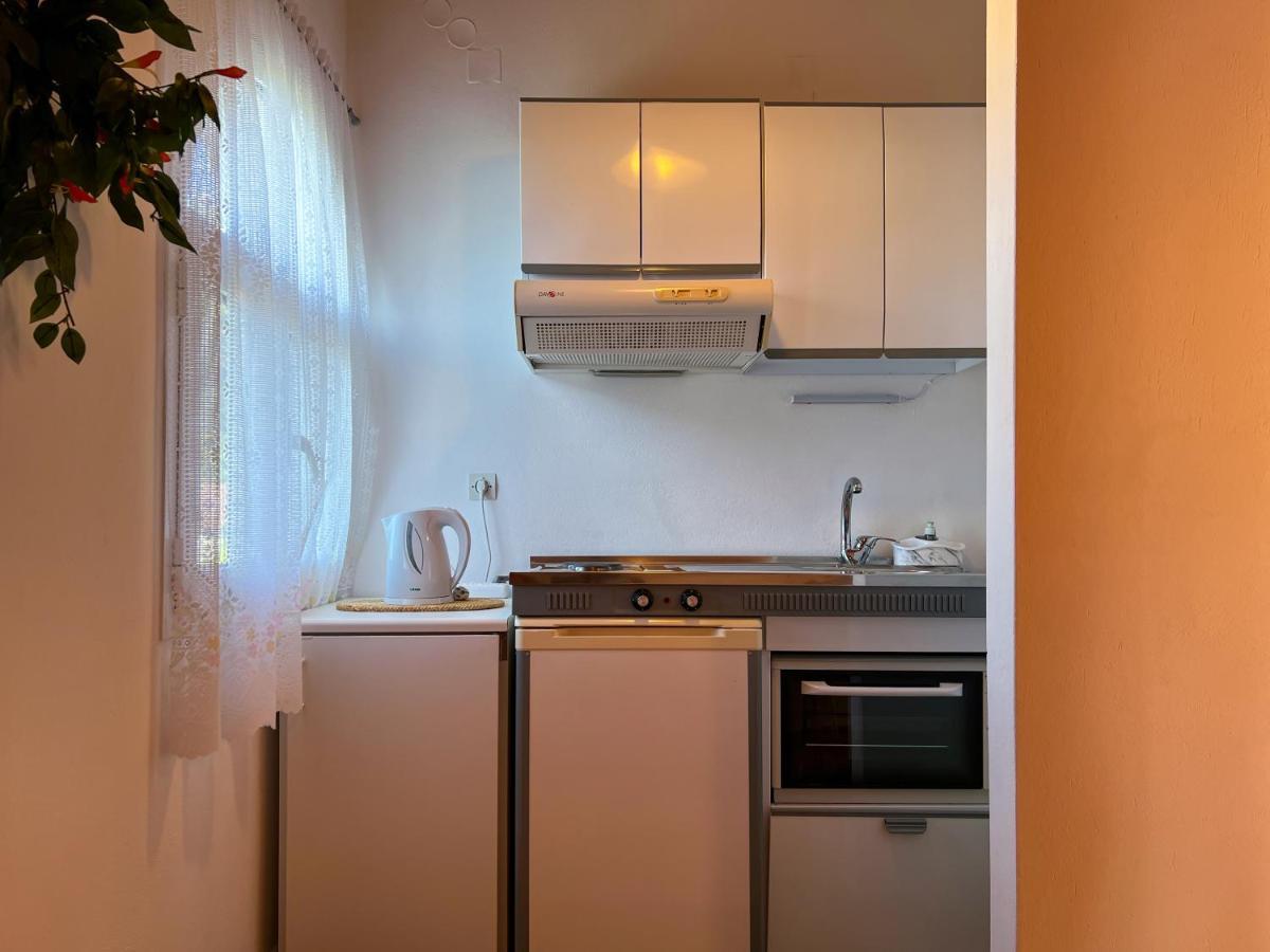 Anemone Apartment Pelekas Bagian luar foto
